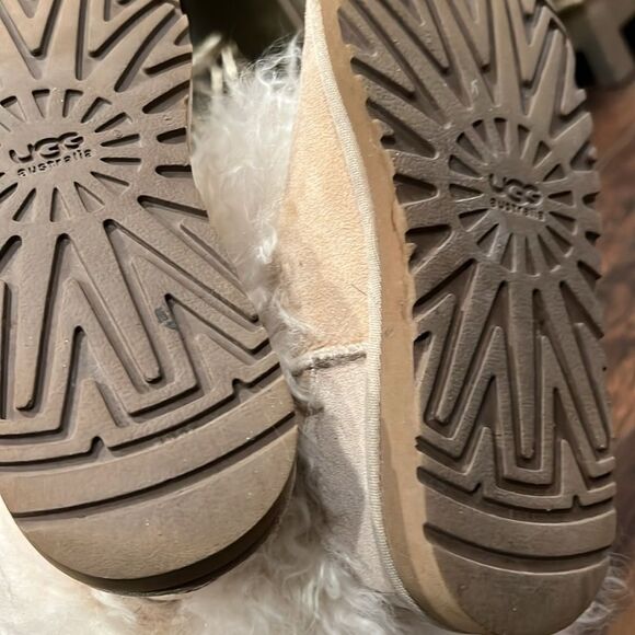 UGG Lida Mongolian Fur Cuff Natural Suede Classic Short Boots Size 6 EUC - Picture 11 of 14